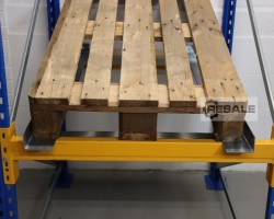 Maschine:  width: 850 mm Tiefenstegrahmen inkl. Durchschubsicherung