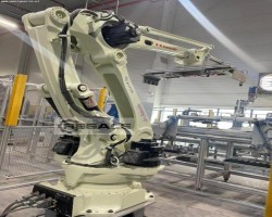 Maschine: KAWASAKI 3CP180L-AC03 Palettierroboter