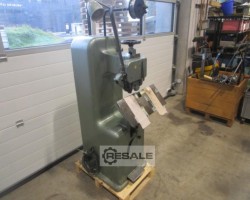 Maschine: HANS MÜLLER B1 Heftmaschine