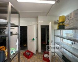 Maschine:   Kücheneinrichtungen