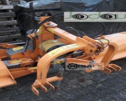 Maschine: FISCHER TWIN 350 Großflächenmäher