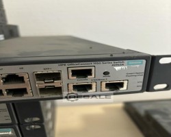 Maschine: HPE OfficeConnect 1950 Switches mit Netzteilen