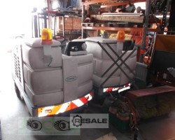 Maschine: TENNANT 8210 D Kehrsaug- & Scheuersaugmaschine