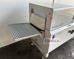 Maschine: ROBOPAC Ariane 6050/2TA Schrumpftunnel