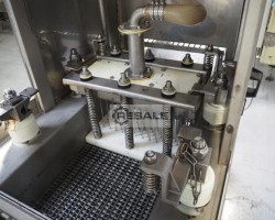 Maschine: LUTETIA IMPB Injektion und Neigung