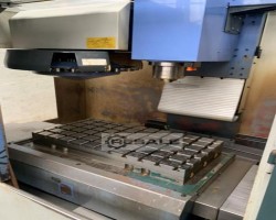 Maschine: LEADWELL V-25 Vertikale CNC Bearbeitungszentren