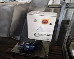 Maschine:   Verschlusskappenförderer