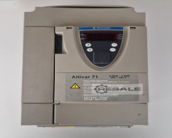 Maschine: SCHNEIDER AVT71HU55N4Z Frequenzumrichter