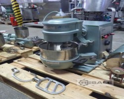 Maschine: ERWEKA AR400 Multitasking-Einheit in Laborgröße