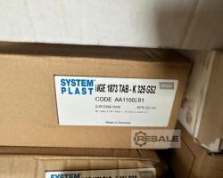 Maschine: SYSTEMPLAST 1873 TAB 450 + TAB 325 Vertikalförderkette