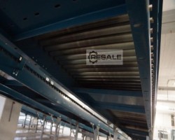 Maschine:   Rollenbahn