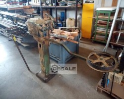 Maschine: PRIMULTINI  Hobelmesserschärfmaschinen