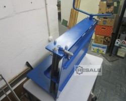 Maschine:   BLOCKLEIMPRESSE