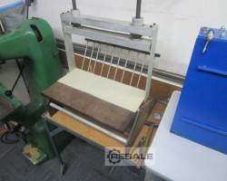 Maschine:   BLOCKLEIMPRESSE