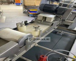 Maschine: UNIVERSUM LWT 3 Hörnchenwickelmaschine / Brezellangroller