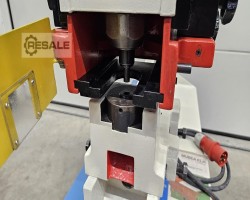 Maschine: MUBEA KLH 500 Lochstanzen