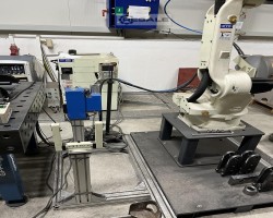 Maschine: OTC FD-V8L/FD11 Roboterschweisszellen