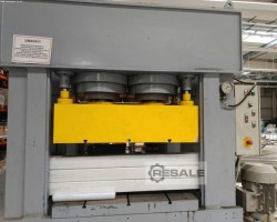 Maschine: HYDRASAN  Hydraulische Pressen