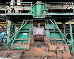 Maschine: STANKO M212  RAM 2000kg Druckluft-Dampfschmiedehammer mit doppeltwirkendem Bogentyp