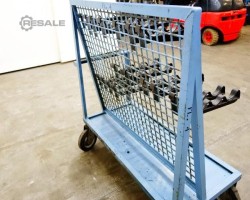 Maschine:   Werkzeugtransportwagen mit Wellenträger