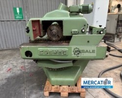 Maschine: COSMEC SM 250 Vielblattsägen
