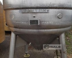 Maschine: SCHOLTEN TANKS R33 with 2,7 m³ Lagercontainer