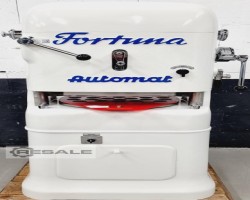 Maschine: FORTUNA Automat A 3 Brötchenpressen