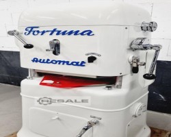 Maschine: FORTUNA Automat A 3 Brötchenpressen