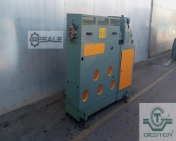 Maschine:   Einschneckenextruder