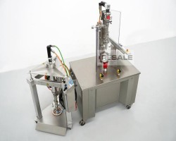 Maschine: HARRO HöFLIGER  Spritzenabfüllanlage