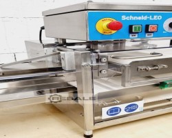 Maschine: LOCHBIHLER Schneid Leo Aufschneidgerät für Kleingebäck