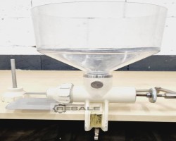 Maschine: WEISSE XL Fettbackgeräte Gebäckfüller