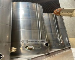 Maschine: SCHOLTEN TANKS R46 with 28,8 m³ Edelstahltank