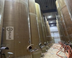 Maschine: SCHOLTEN TANKS P74 with 26,5 m³ stehender GFK Tank