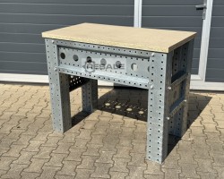 Maschine:  size 1.250x700x940 (BxTxH) Packtisch Arbeitstisch Schweißtisch