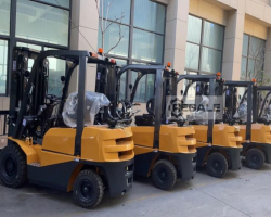 Maschine: NISSAN Gas 2T Gabelstapler