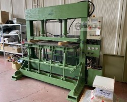 Maschine: VECCHIATO SN 2000/120 Vorbiegepresse