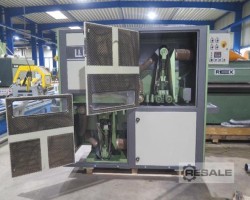 Maschine: LöWER DSM 3000 Breitbandschleifmaschinen