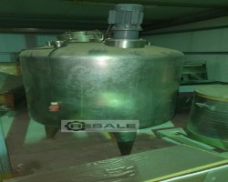 Maschine:   Behälter