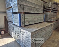 Maschine: DOKA Framax 1,35m + 2,70m Wandschalung