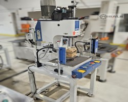 Maschine: D+E Hyundae CETTA HHP-3 30Kn