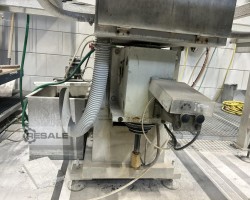 Maschine: BAVELLONI  Glasbohrer mit Tisch