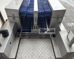 Maschine: UNITECH Boot wash station 