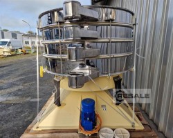 Maschine: KAINZ GTS 2000/3 Taumelsieb 2.000 mm Ø Edelstahlausführung