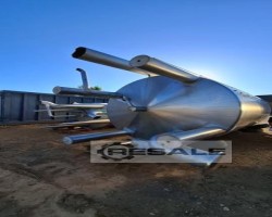 Maschine:  20.000 l. Edelstahltanks und Behälter