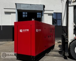 Maschine: HYUNDAI 220 kVA / 176 kW Dieselgeneratoren