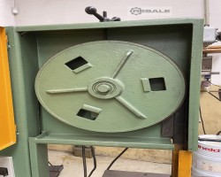 Maschine: BAUER V 400 Vertikalbandsägen