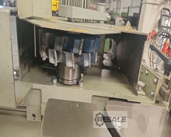 Maschine: GRAULE AKF 6/250 Ausklinkfräsen