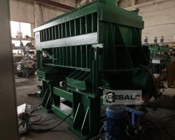 Maschine: RöSLER R 1000/2500 TE-15 Trogvibrator