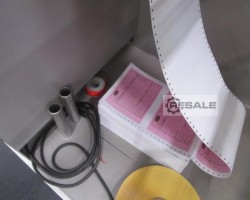 Maschine: VAN DEN BERGH 18S MICRO-FORMS LABELLER  (Klebt Etiketten auf Bogen)